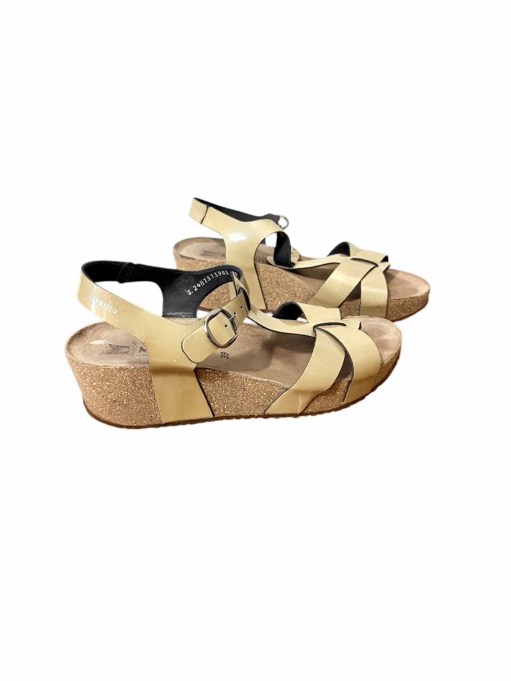 Mephisto wedge sandals leather size 39 
Women’s 9 tan strappy dress heels READ